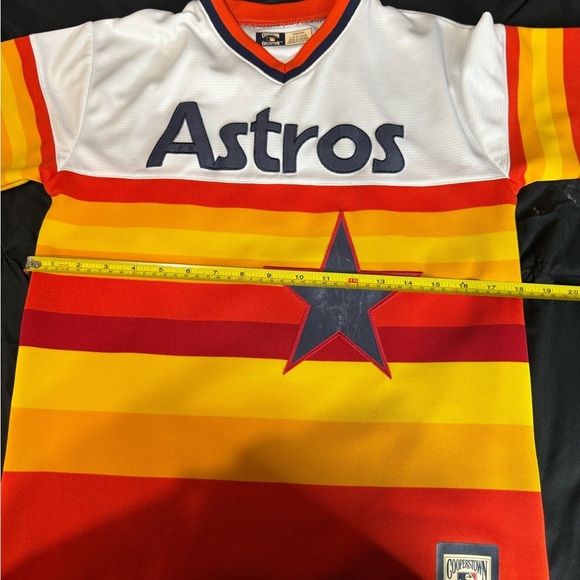 Carlos Correa Houston Astros Jersey - Picture 6 of 10